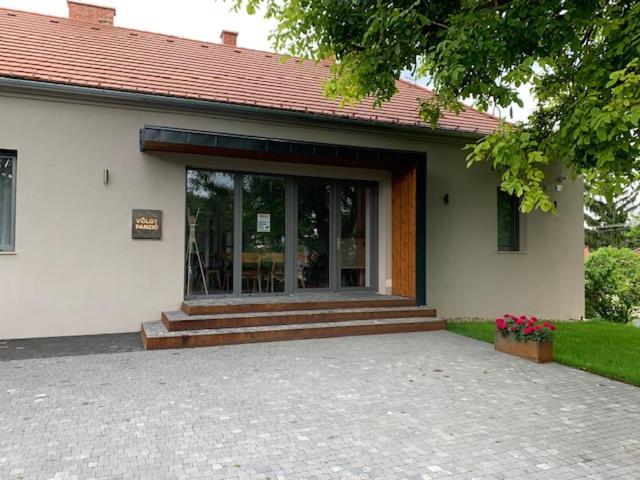 Voelgy Vendeghaz Hotel Етйек Екстериор снимка