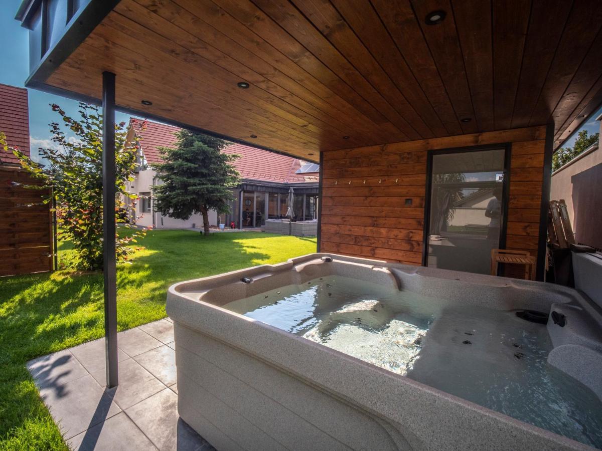 Voelgy Vendeghaz Hotel Етйек Екстериор снимка